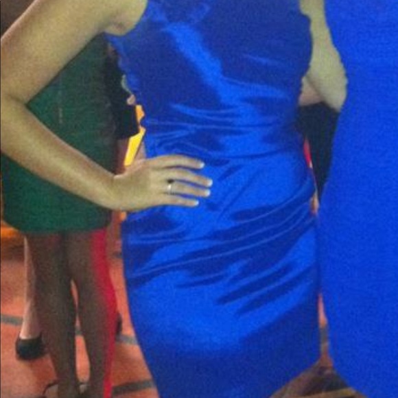 Short formal dress - Picture 2 of 2